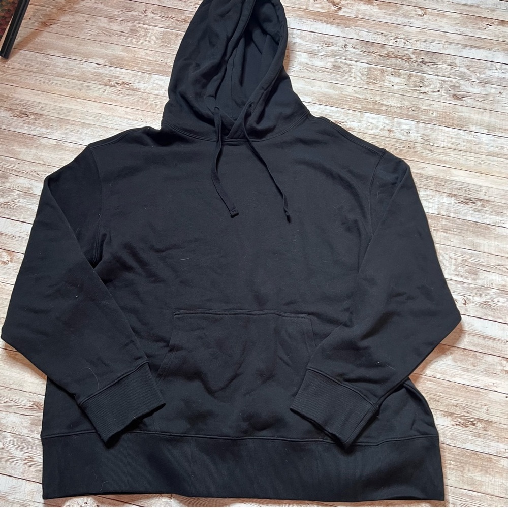 Ivory Ella NWOT black hoodie